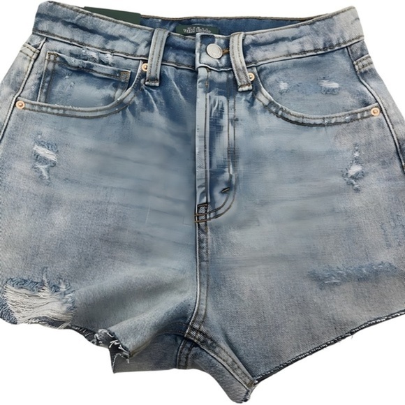 NWT Wild Fable Medium Wash Shorts - Size‎ : Super High Rise Cutoff Shorts - Picture 1 of 5